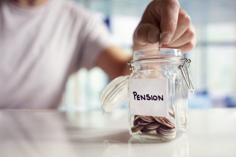De nya fattigpensionärerna – Beroende av sina barn