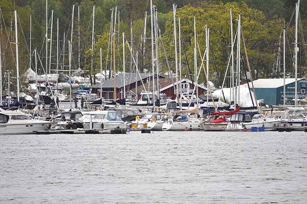 Marina kan tvingas riva 1,4 kilometer bryggor
