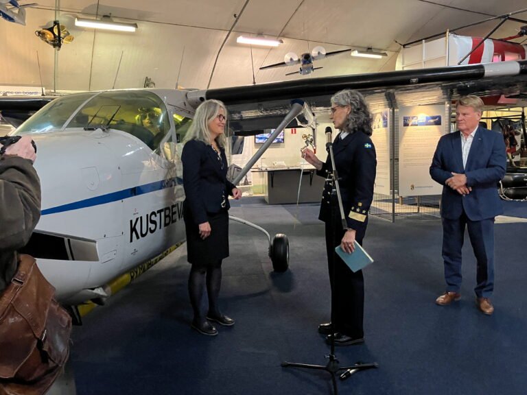 Ett stycke svensk flyghistoria byter ägare