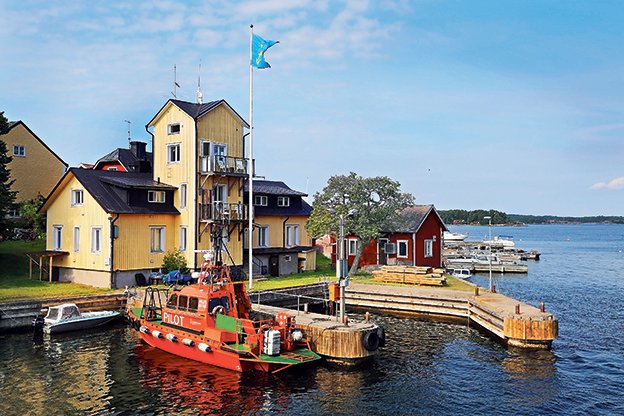 Sandöns ljus leder sjöfarare