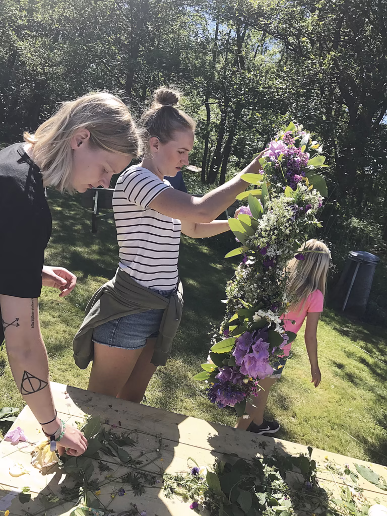 Här firas midsommar på öarna!